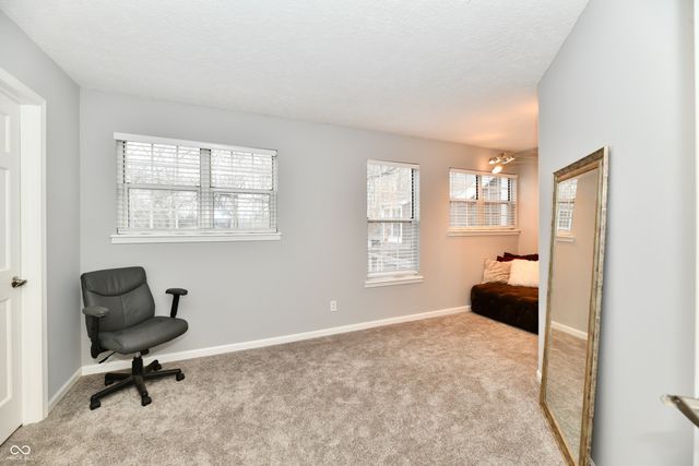 7854 Harbour Isle, Indianapolis, IN 46240