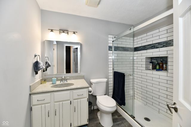 7854 Harbour Isle, Indianapolis, IN 46240