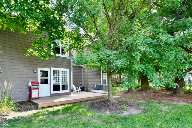 7854 Harbour Isle, Indianapolis, IN 46240