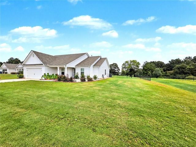 108 Creek Haven Drive, Winterville, GA 30683