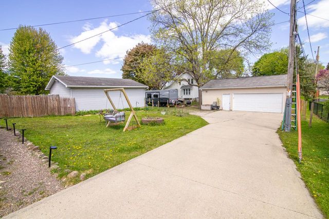 502 Park AVENUE, Beaver Dam, WI 53916