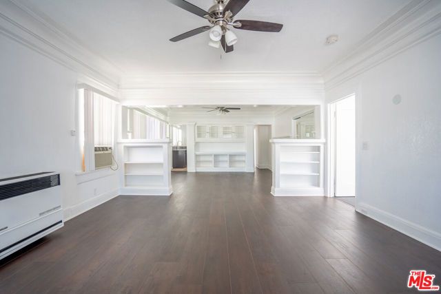 2324 W Washington Boulevard, Los Angeles, CA 90018