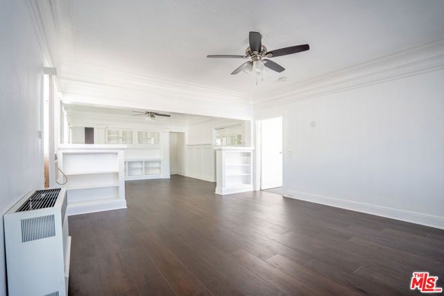 2324 W Washington Boulevard, Los Angeles, CA 90018