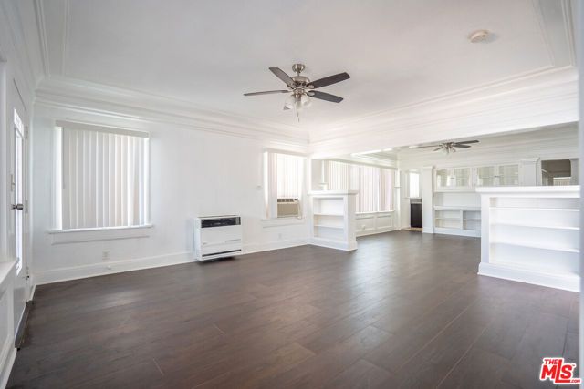 2324 W Washington Boulevard, Los Angeles, CA 90018