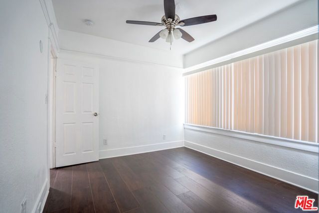 2324 W Washington Boulevard, Los Angeles, CA 90018