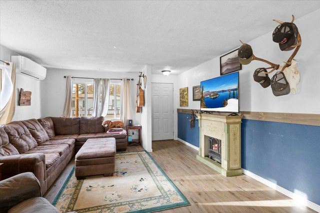 621 S Shasta Avenue, Eagle Point, OR 97524