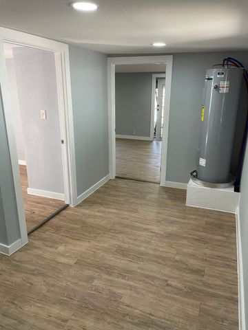 8323 Lapanto Lane B, Dallas, TX 75227