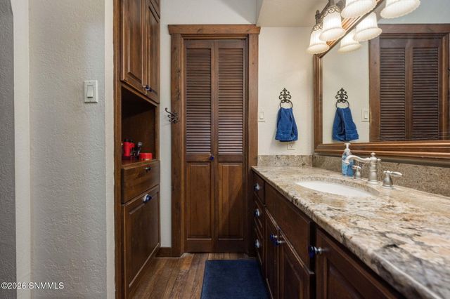 820 Engler Road, Las Cruces, NM 88007