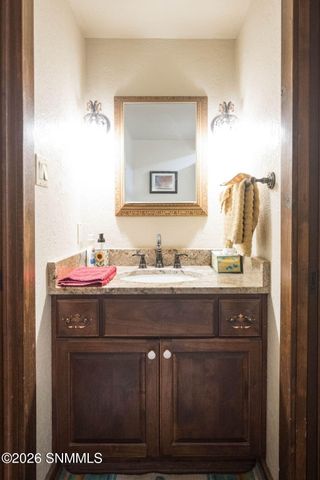820 Engler Road, Las Cruces, NM 88007