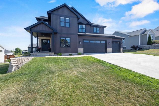 552 Autumn Ridge Court, Oregon, WI 53575
