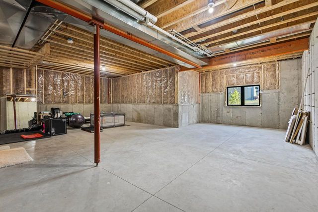 552 Autumn Ridge Court, Oregon, WI 53575