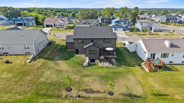 552 Autumn Ridge Court, Oregon, WI 53575