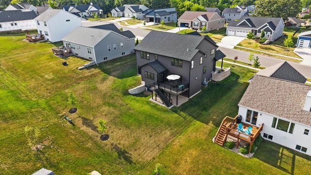 552 Autumn Ridge Court, Oregon, WI 53575