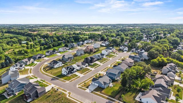 552 Autumn Ridge Court, Oregon, WI 53575