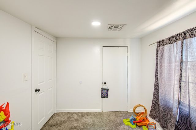 3648 W MORELAND Street, Phoenix, AZ 85009