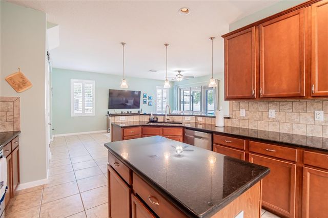 402 BRITTON SHORES COURT, Ruskin, FL 33570