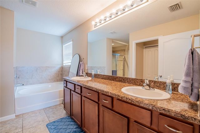 402 BRITTON SHORES COURT, Ruskin, FL 33570