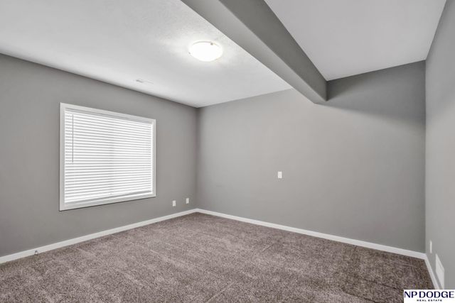 12027 Longshore Avenue, Papillion, NE 68046