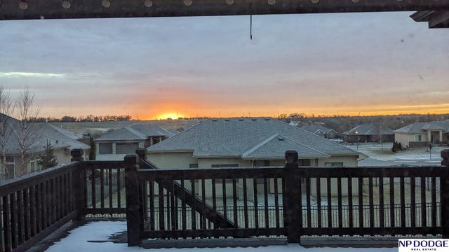 12027 Longshore Avenue, Papillion, NE 68046