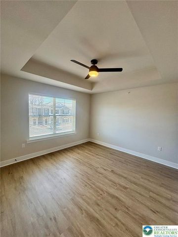 1411 Greenview Drive 21, Bethlehem City, PA 18018