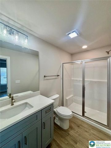 1411 Greenview Drive 21, Bethlehem City, PA 18018