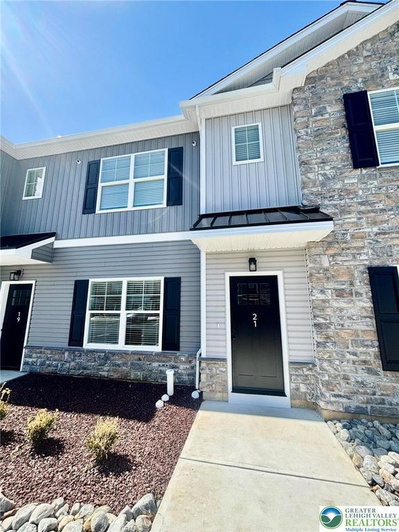 1411 Greenview Drive 21, Bethlehem City, PA 18018