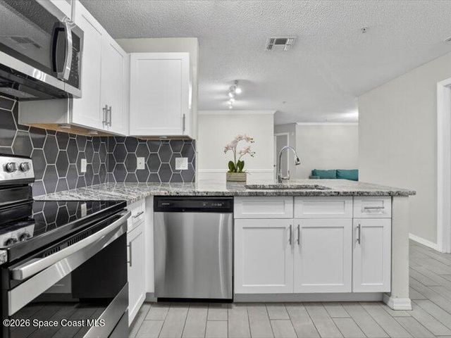 1950 Summer Club Drive 104, Oviedo, FL 32765