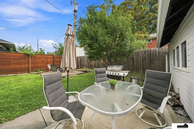 730 Marshall Avenue, Lincoln, NE 68510