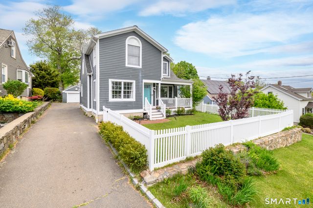 216 Sterling Street, Fairfield, CT 06825