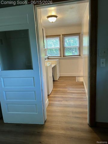 29780 Milford Road, New Hudson, MI 48165