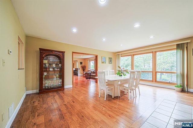 728 Lancaster Road, Ridgefield, NJ 07657