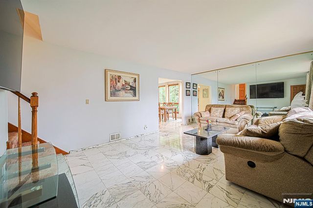 728 Lancaster Road, Ridgefield, NJ 07657