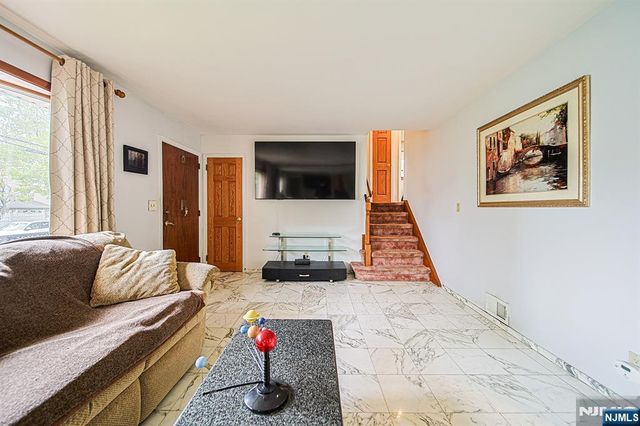 728 Lancaster Road, Ridgefield, NJ 07657