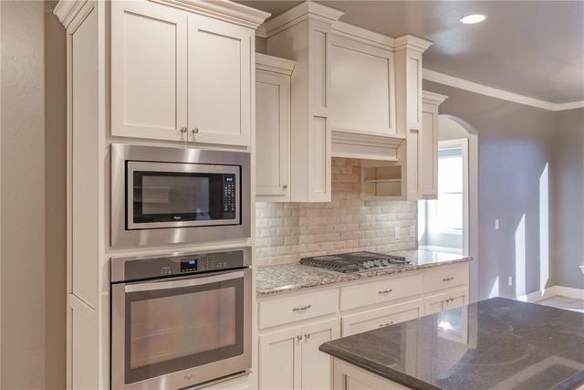 17604 Braken Drive, Edmond, OK 73012