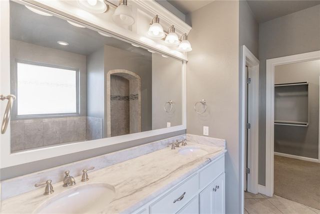 17604 Braken Drive, Edmond, OK 73012