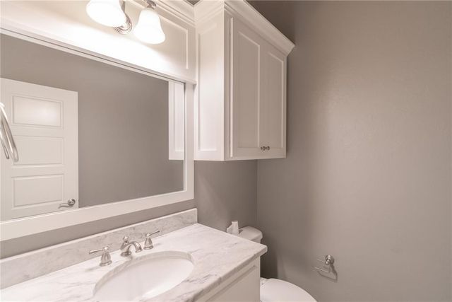 17604 Braken Drive, Edmond, OK 73012