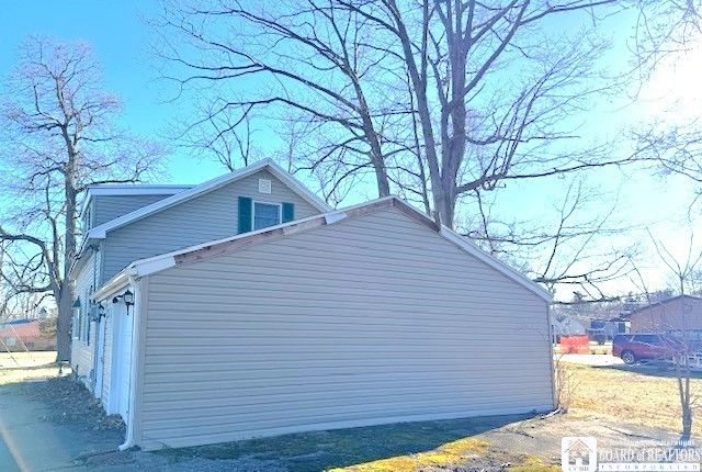 30 Point Drive West, Dunkirk, NY 14048