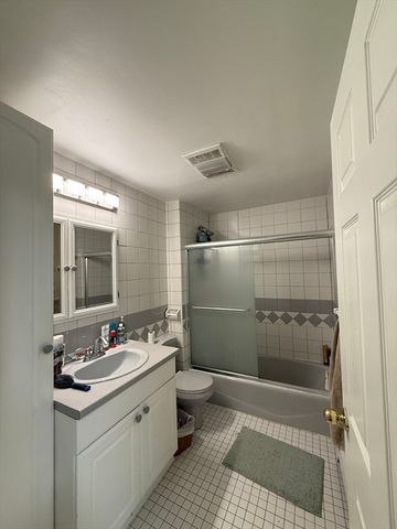 18 Pine Street 18, Newton, MA 02465