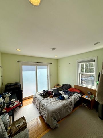 18 Pine Street 18, Newton, MA 02465