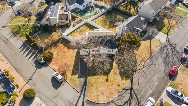 601 Fairway Rd, Linden City, NJ 07036