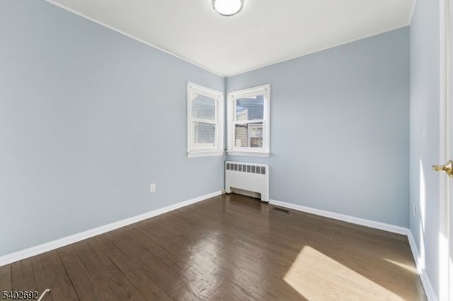 601 Fairway Rd, Linden City, NJ 07036