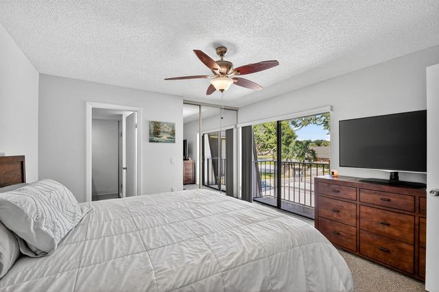 2409 24th Way, West Palm Beach, FL 33407