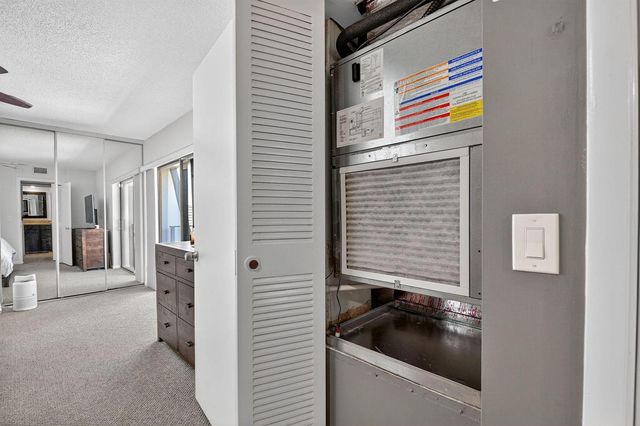 2409 24th Way, West Palm Beach, FL 33407