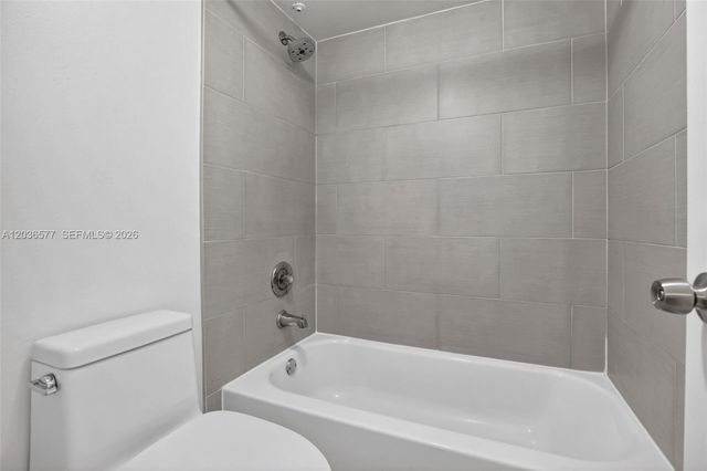 11931 NW 11th St 11931, Pembroke Pines, FL 33026