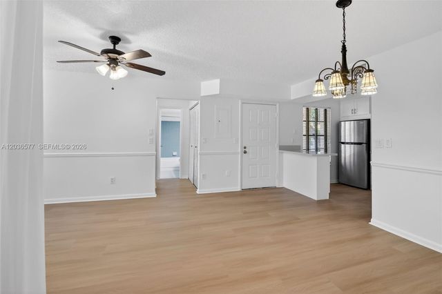 11931 NW 11th St 11931, Pembroke Pines, FL 33026