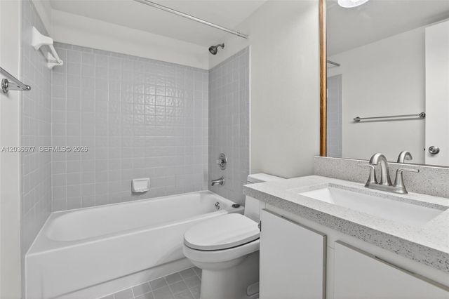 11931 NW 11th St 11931, Pembroke Pines, FL 33026