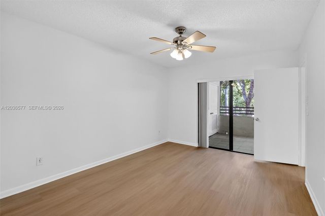 11931 NW 11th St 11931, Pembroke Pines, FL 33026