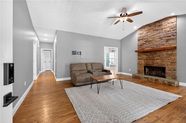 194 Lukes Path, Jasper, GA 30143