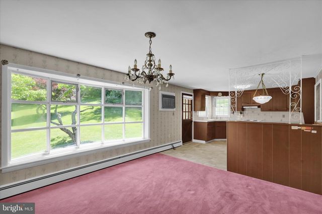 32 FURNACE RUN RD, Boyertown, PA 19512