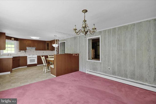 32 FURNACE RUN RD, Boyertown, PA 19512